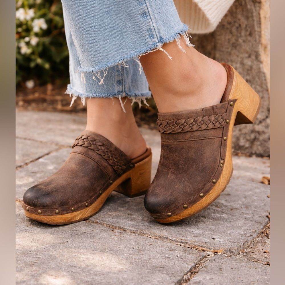 Kork-Ease Tilly Brown Leather Clogs Braided Trim Studded Wood Heel 8 M